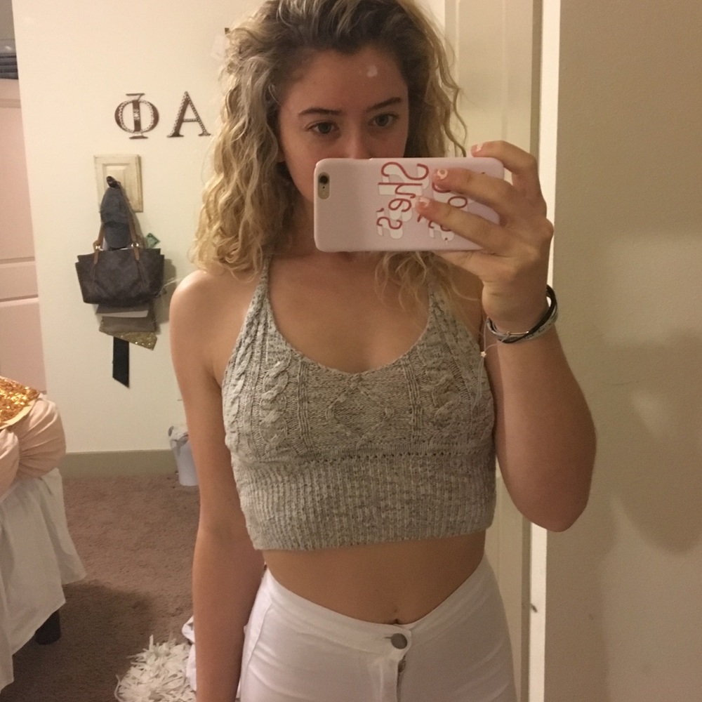beige crop top!! fits super nice